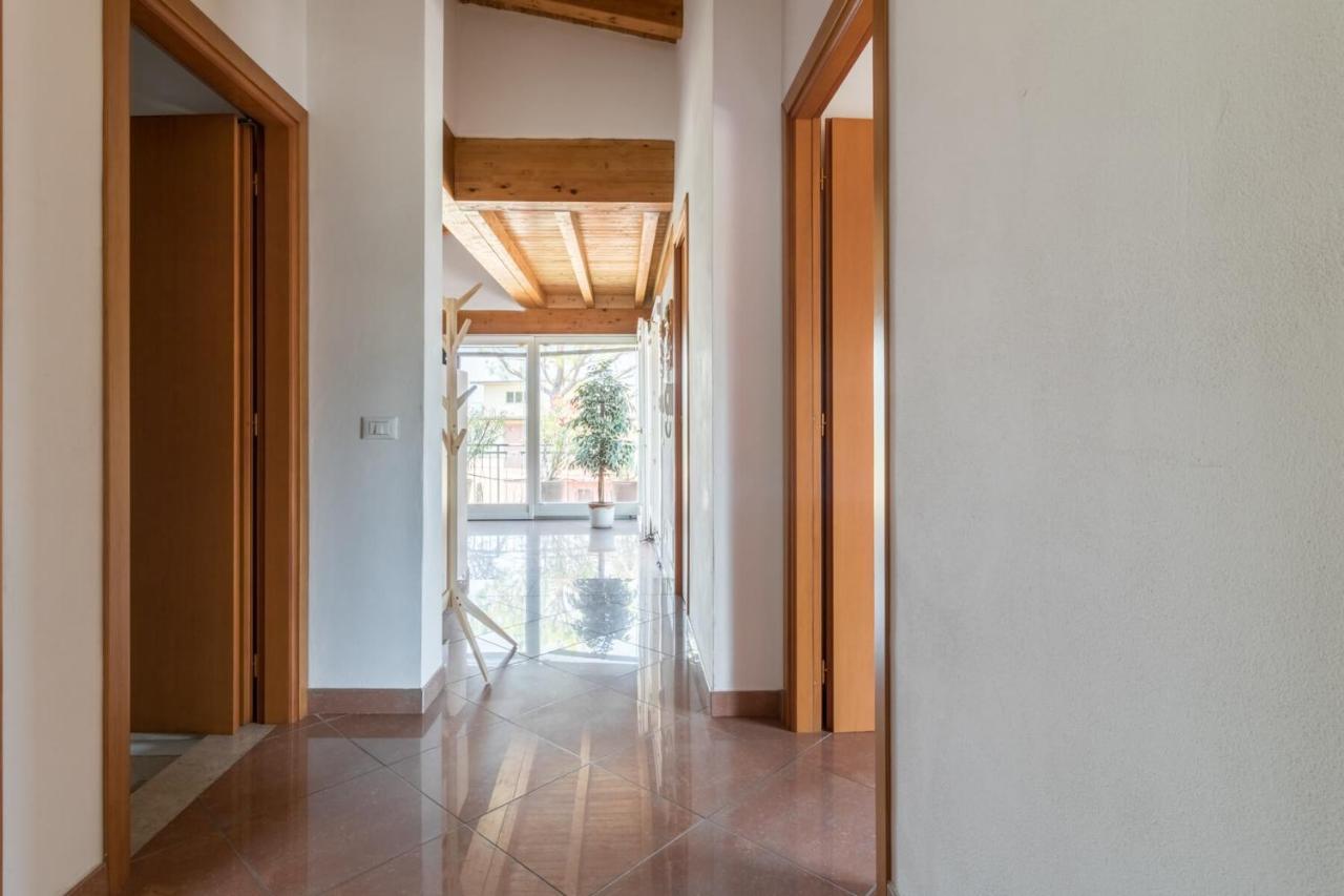 Frank Ronyo Apartment เดเซนซาโนเดลการ์ดา ภายนอก รูปภาพ